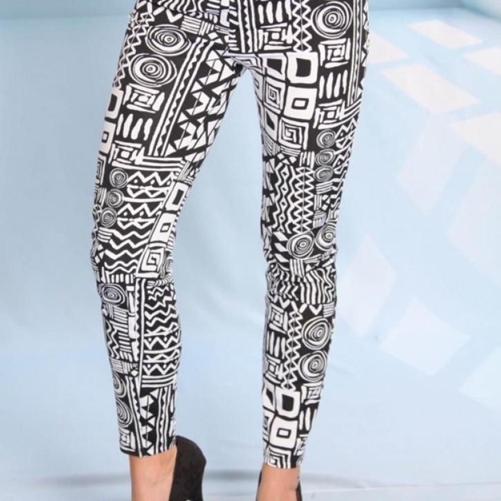 Kids Plus Size Aztec Leggings